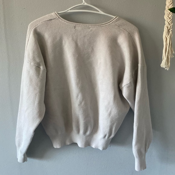 White/cream nice going out top from forever 21 in a size small - Picture 3 of 3